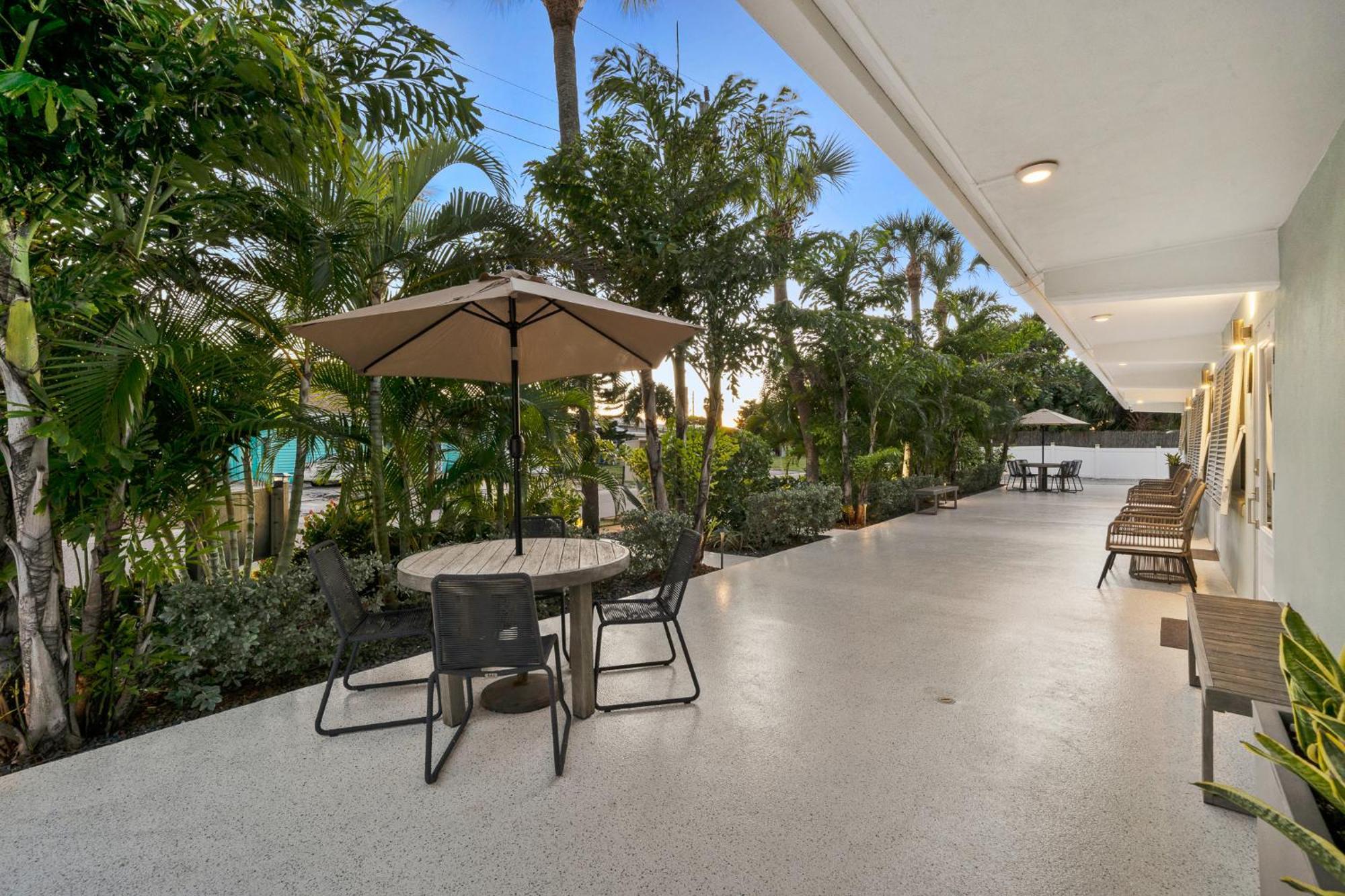 Boutique Vacation Rental Complex At Beach Cocoa Beach Ngoại thất bức ảnh