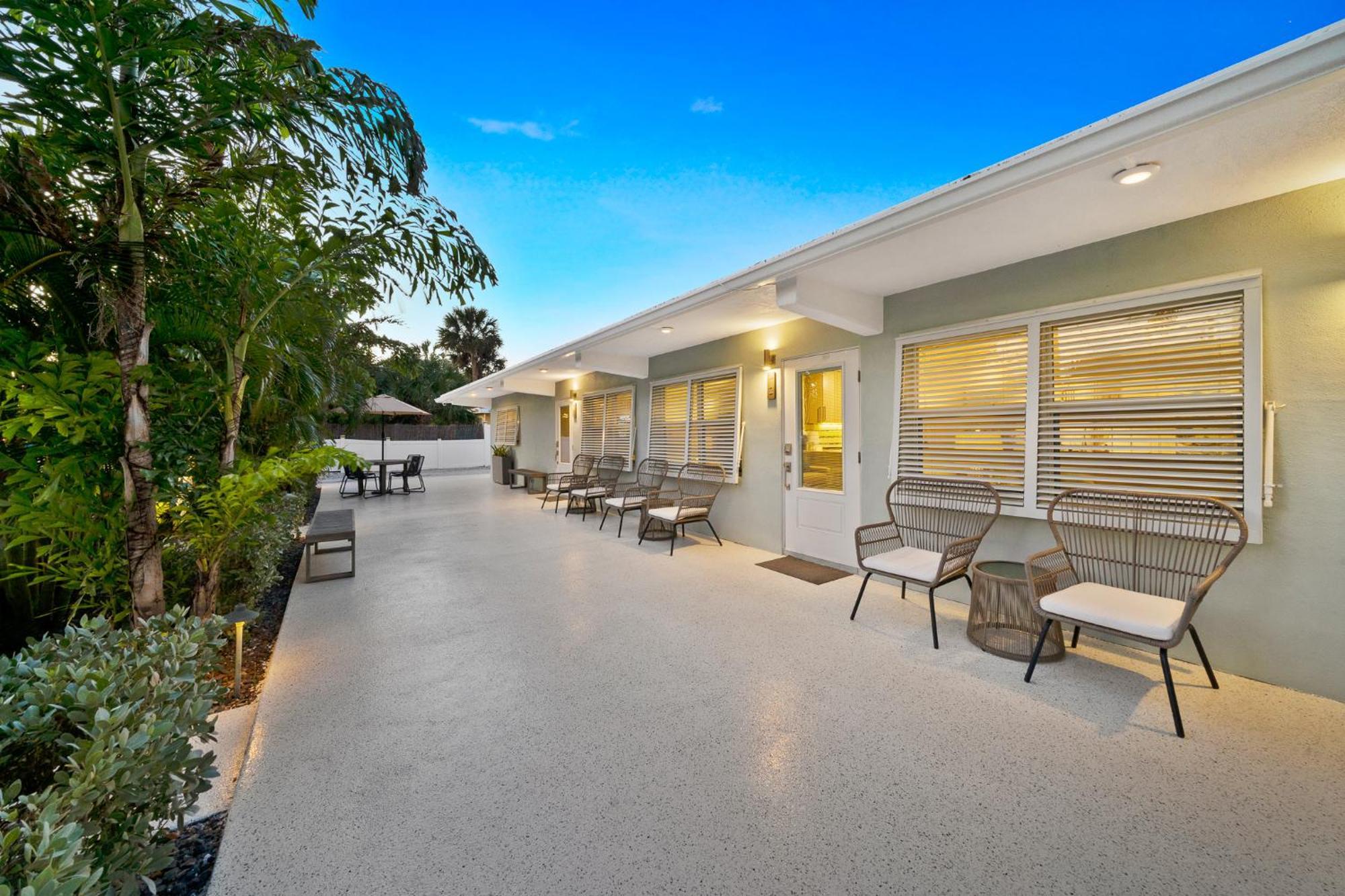Boutique Vacation Rental Complex At Beach Cocoa Beach Ngoại thất bức ảnh